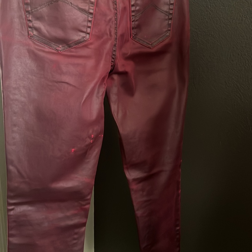 🛑 1 hour sale. Armani Exchange, merlot color jeans/pants, slight distress, sz 6 - Picture 8 of 13